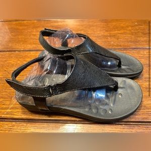 Megnya: Black Sandals - NWOT